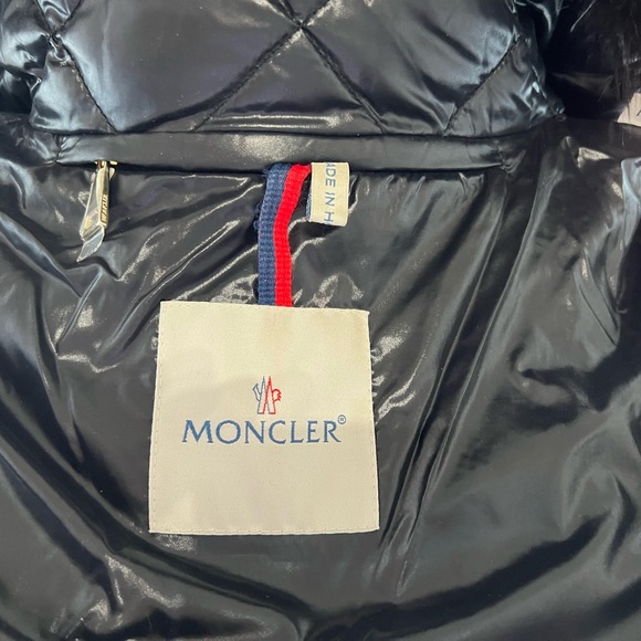 MONCLER WOMEN"S PUFFER JACKET - Picture 4 of 14